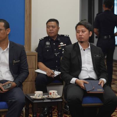 627408656 122209249592340474 1809949709127044898 N
