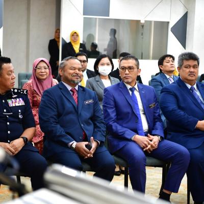 Img Pelantikan Anggota Suruhanjaya 4