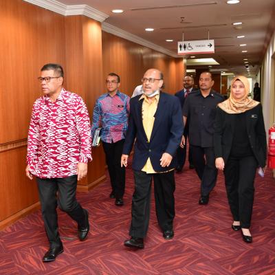 Img Pelantikan Anggota Suruhanjaya 6